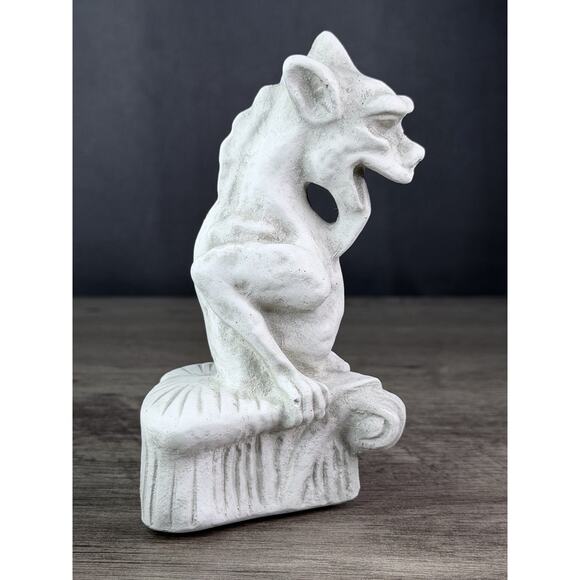 Vintage Gargoyle Statue Gothic Guardian Creature Plaster Sculpture 6” - Picture 4 of 9